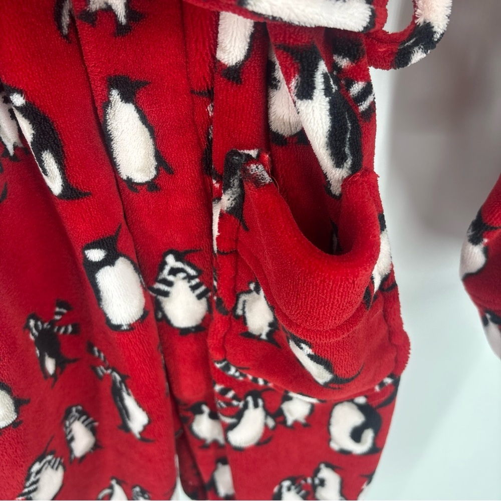Vera Bradley Red and Black Fleece Hooded Robe - Picture 3 of 7